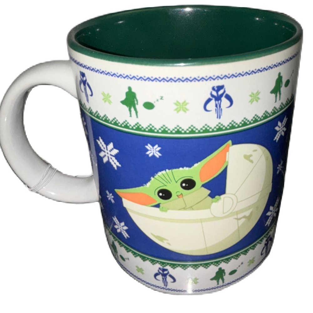 STAR WARS Mandalorian Grogu Baby Yoda Christmas 20oz Mug Novelty Gifts NWT